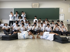 静岡県T高等学校2年2組様【2018】
